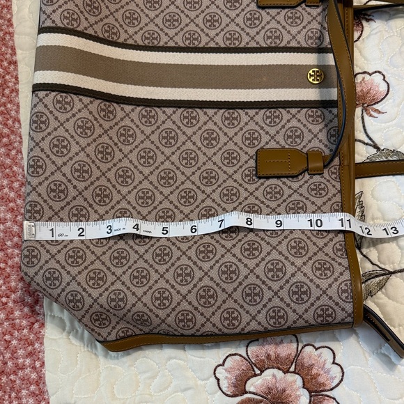 Tory Burch Brown Monogram Canvas Granola Tote Bag - Picture 14 of 16